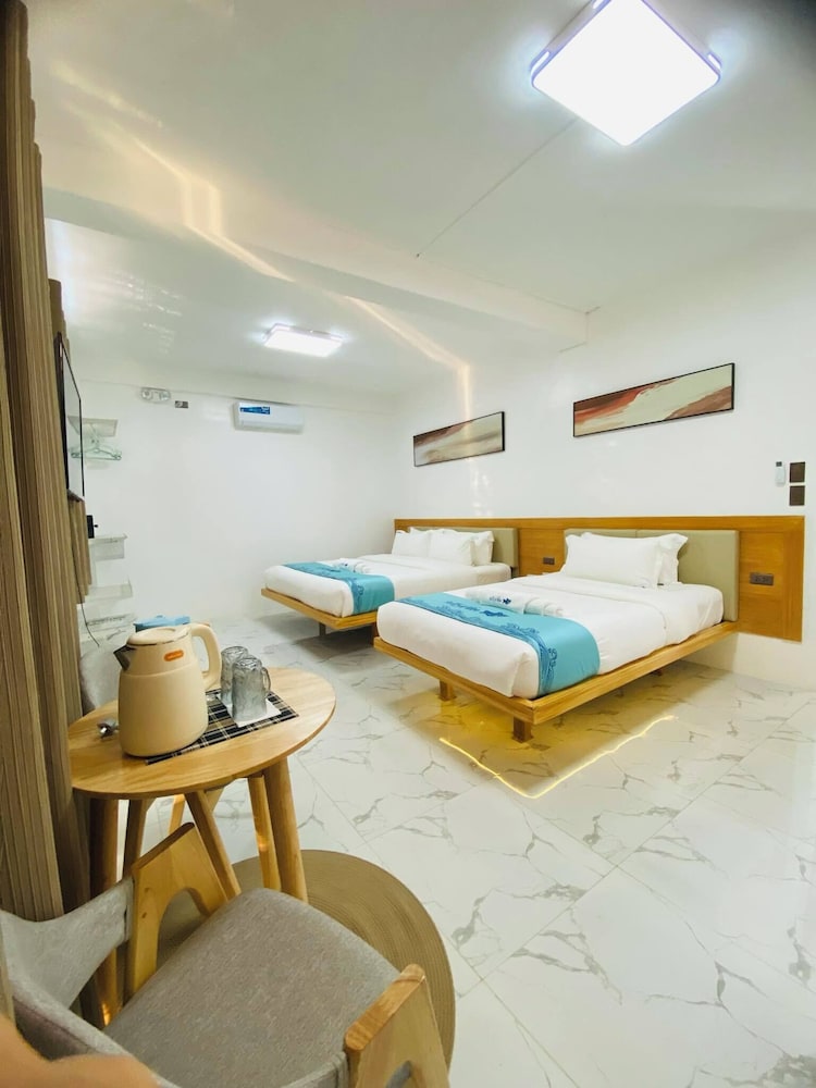 Economy Triple Room