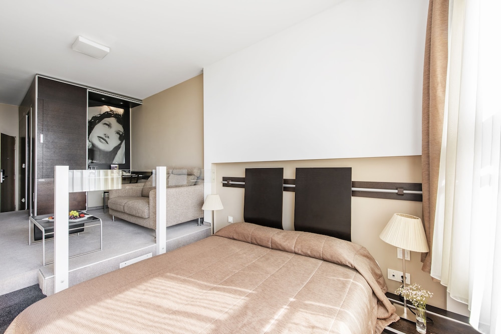 Standard Double or Twin Room, Sea View - Photo 5