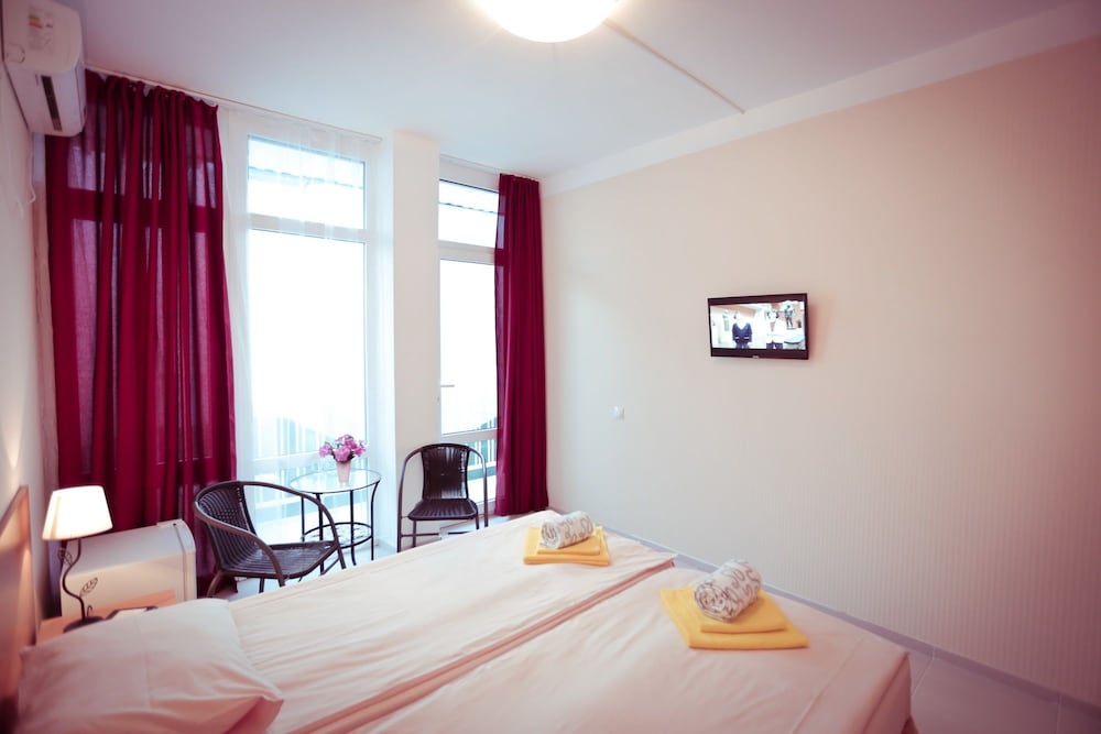 Economy Double or Twin Room photo 2