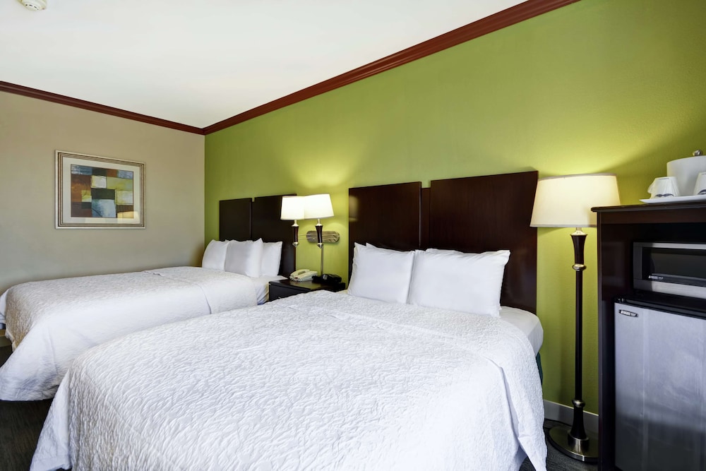 Room, 2 Queen Beds photo 2
