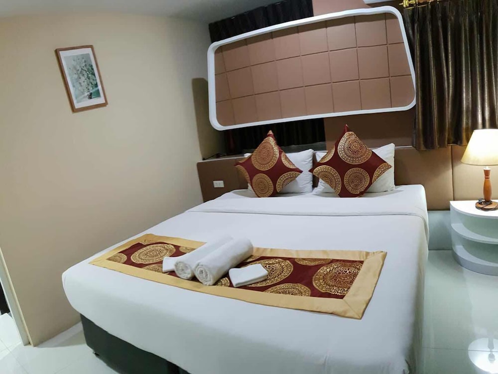 Deluxe Double Room photo 2