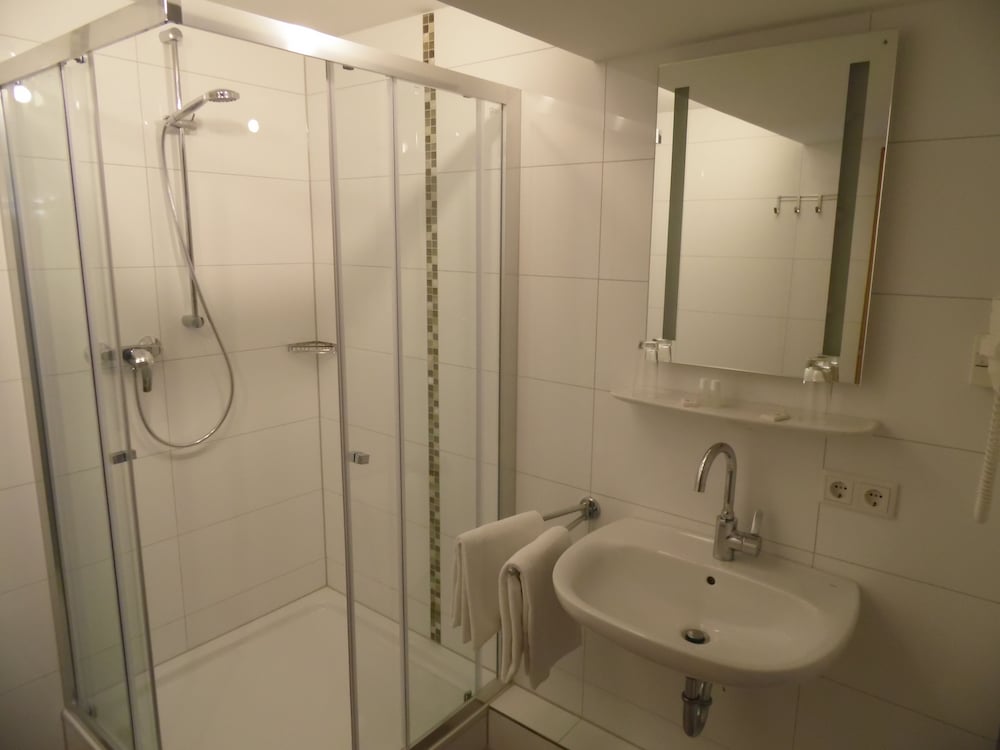 Double Room - Photo 29