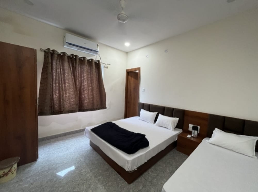 Standard Double Room, City View