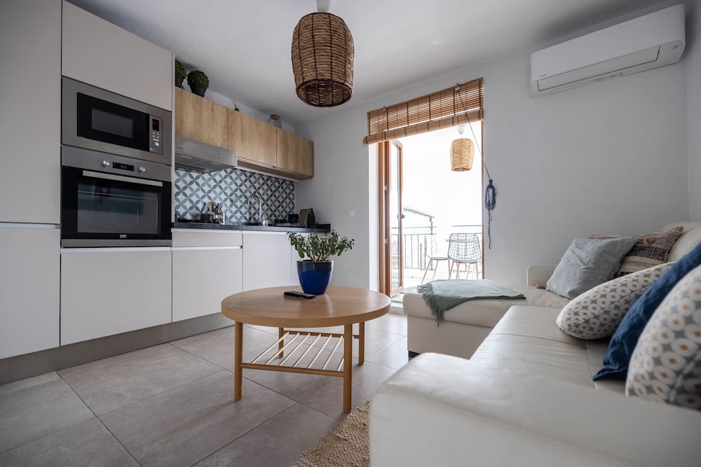 Deluxe Suite, Ensuite (Deluxe Suite) - Photo 11