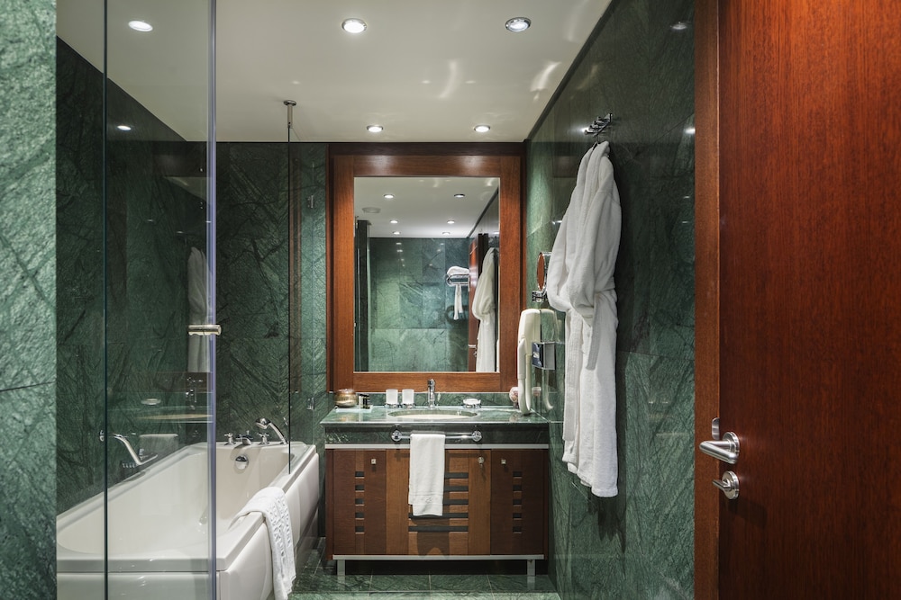 Superior room, extremely spacious and comfortable - Photo 8
