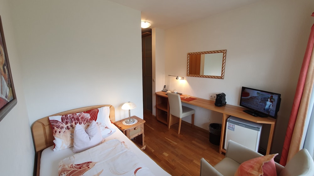 Classic Single Room photo 2