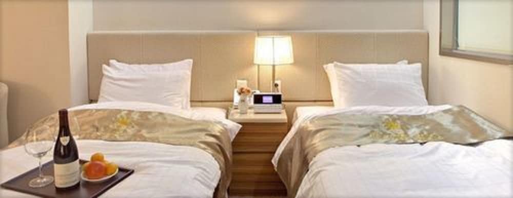 Family Twin Room, Partial Ocean View photo 3