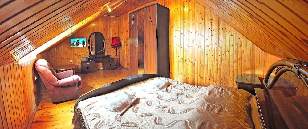 Family Room (Bldg. 3) photo 2