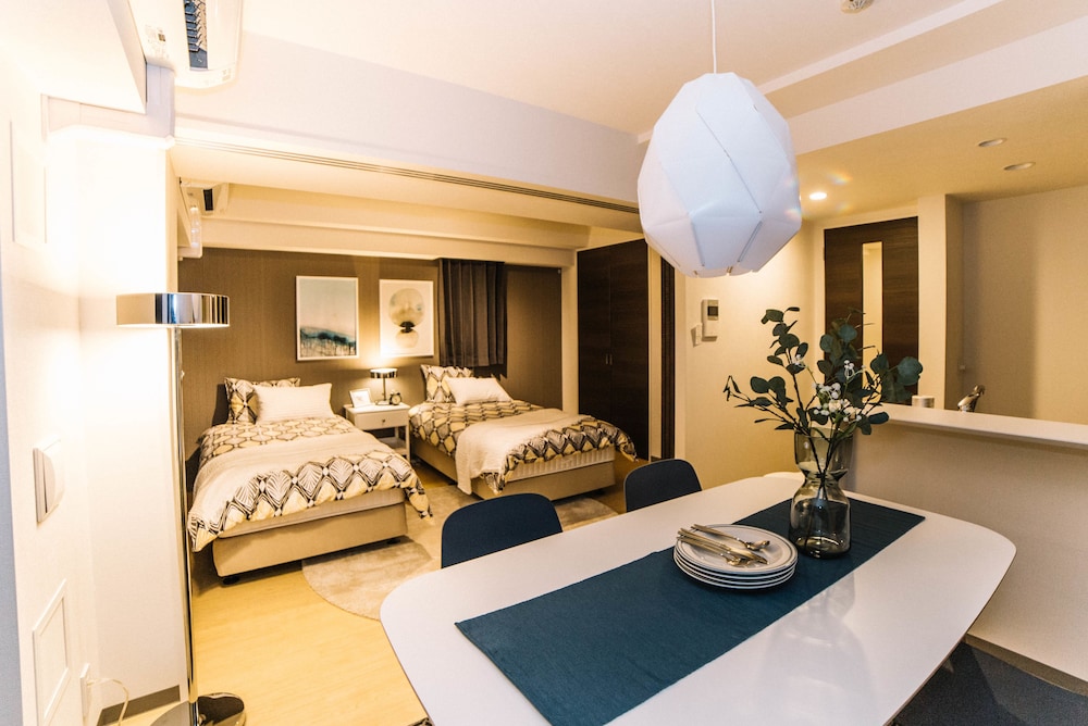 Deluxe Family Room photo 1