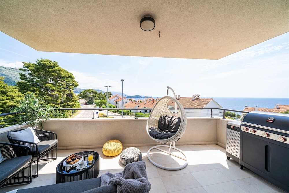 Luxury Apartment