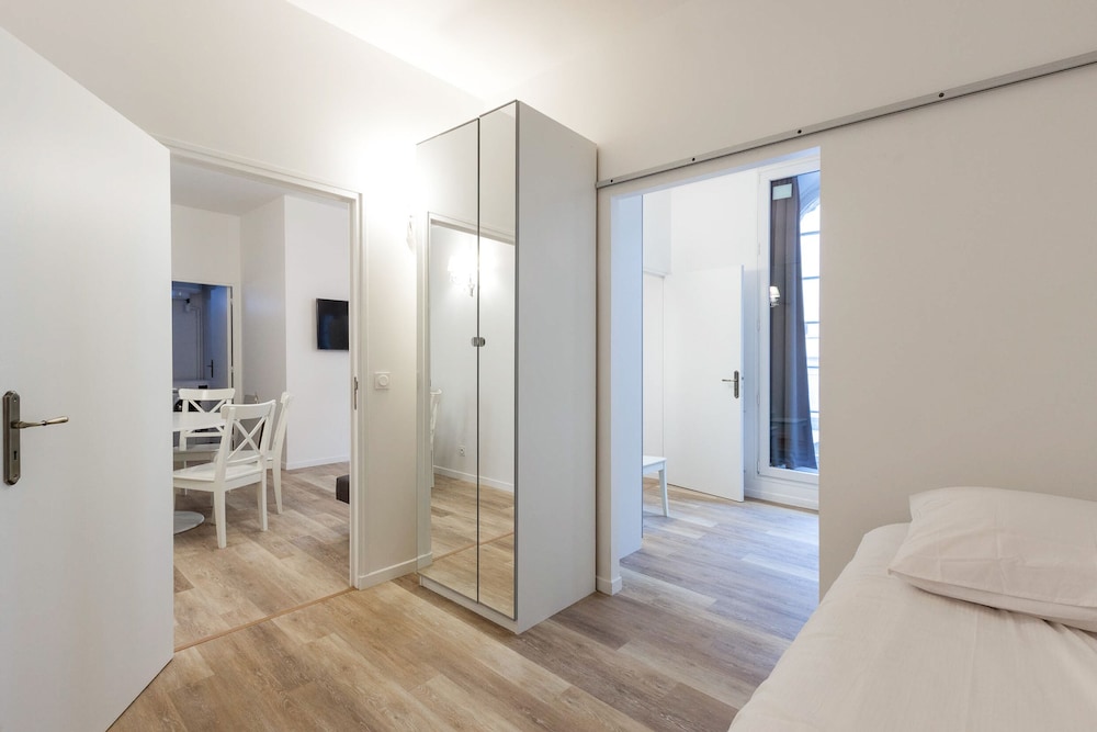 Apartment, Ensuite, City View (Notre Dame 3) photo 3