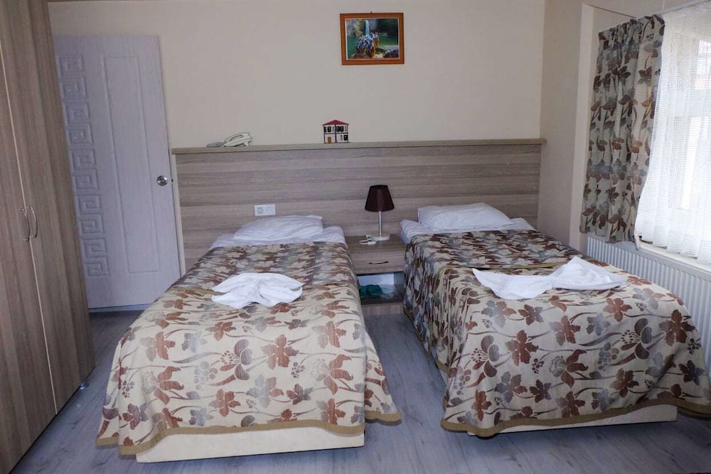 Standard Twin Room photo 1