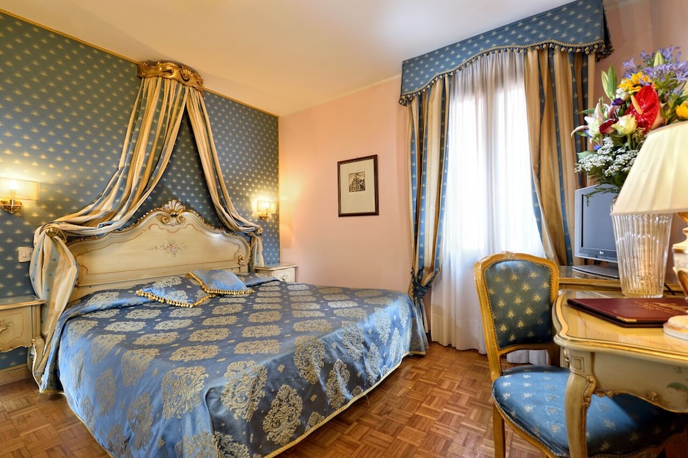 Double Room, Annex Building