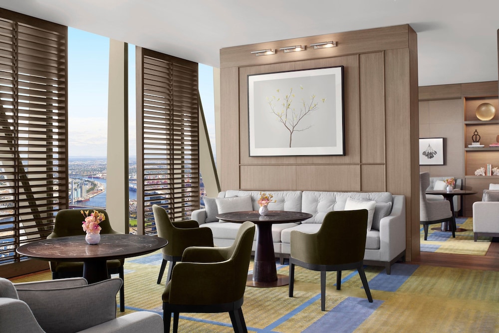 Premier Room, 1 Double Bed (Premier Ritz-Carlton Club)