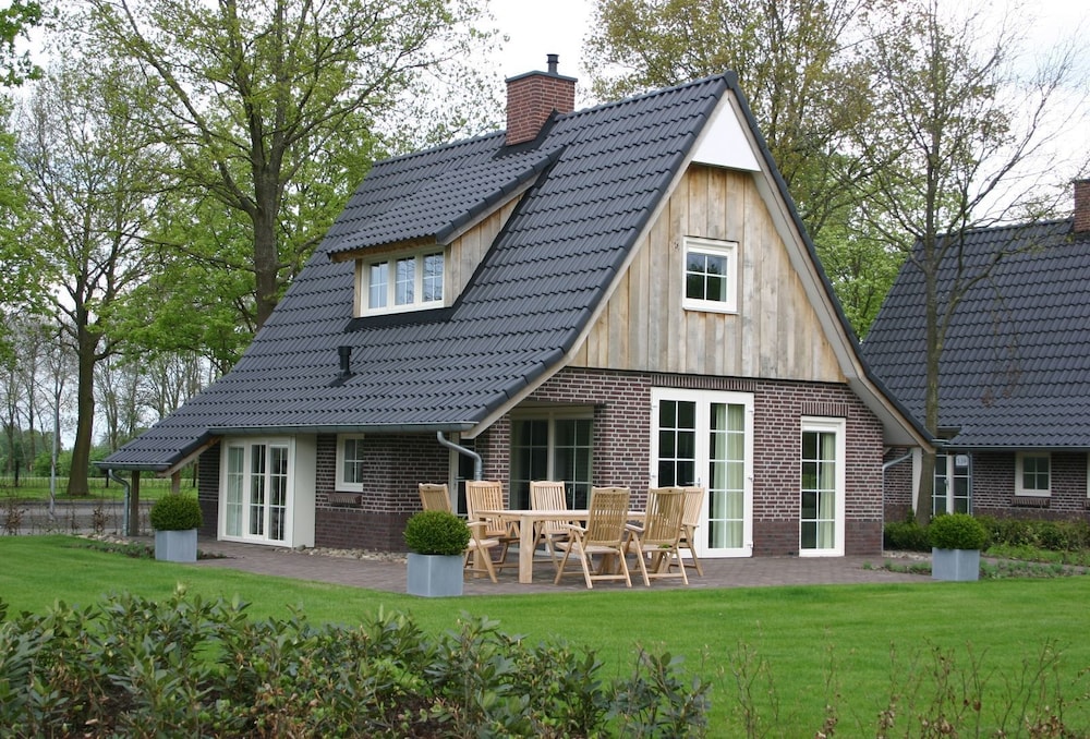 Villa (Beukelaer Wellness 4 personen)