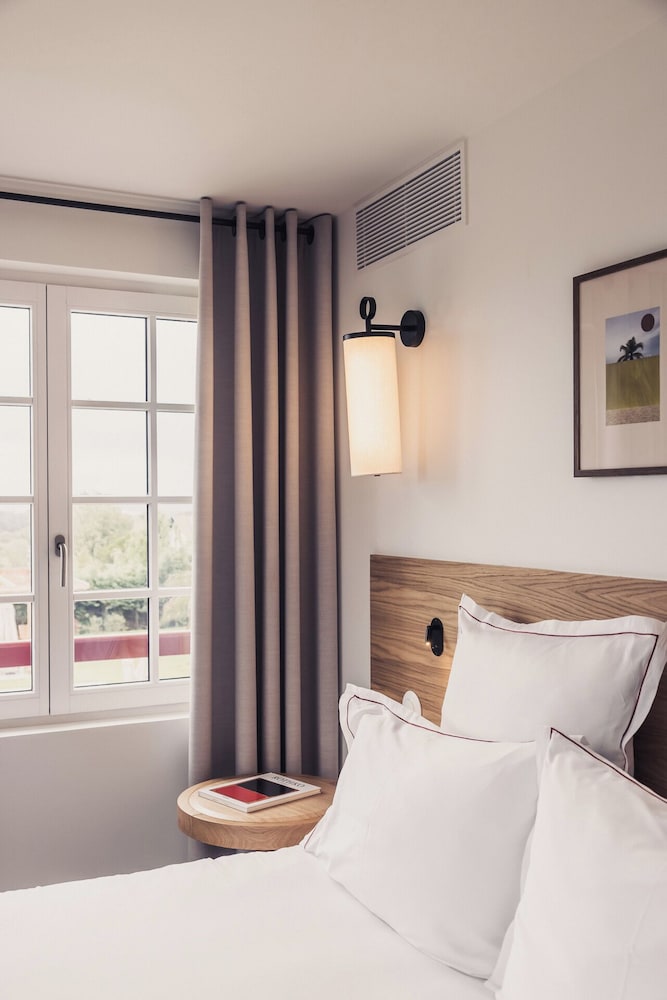 Room - Photo 3