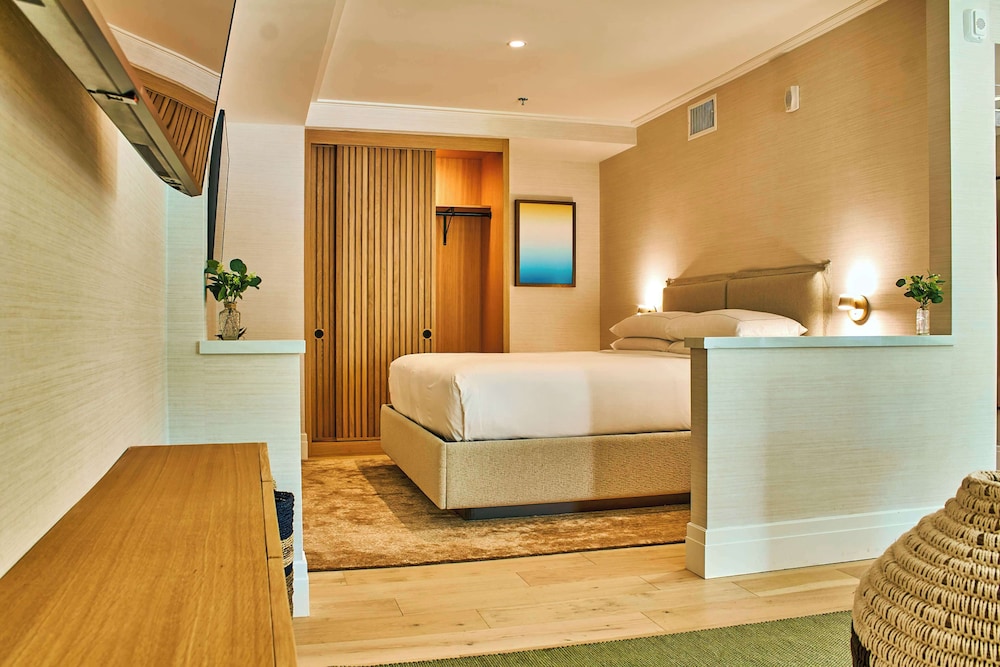 Executive King Room with View