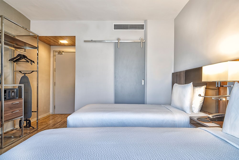 Standard Twin Room, 2 Twin Beds photo 2