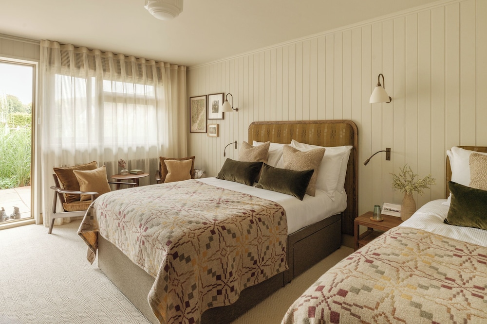 Comfort Double or Twin Room, Patio