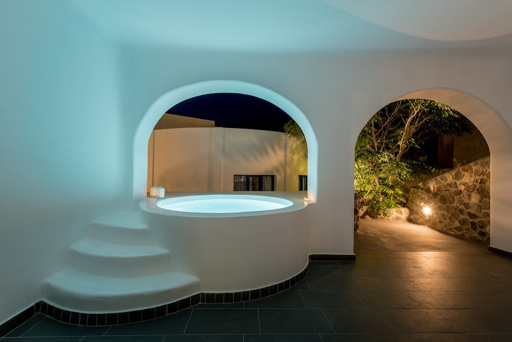 Superior Studio, Hot Tub - Photo 11