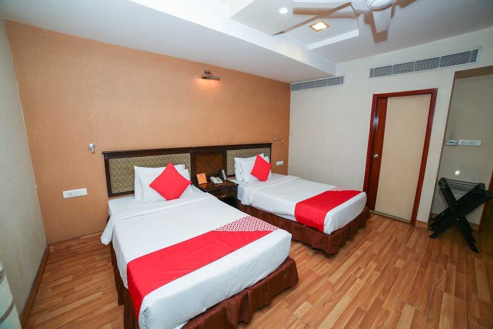 Suite, 1 King Bed photo 1