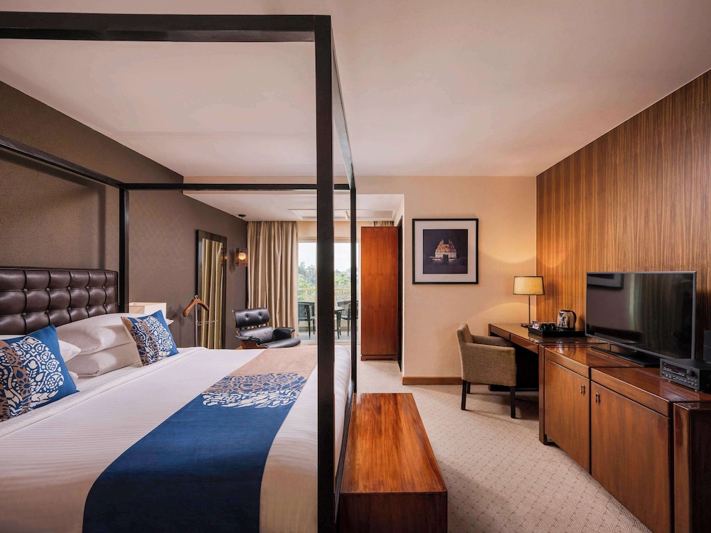 Suite, 2 Bedrooms, Balcony photo 2