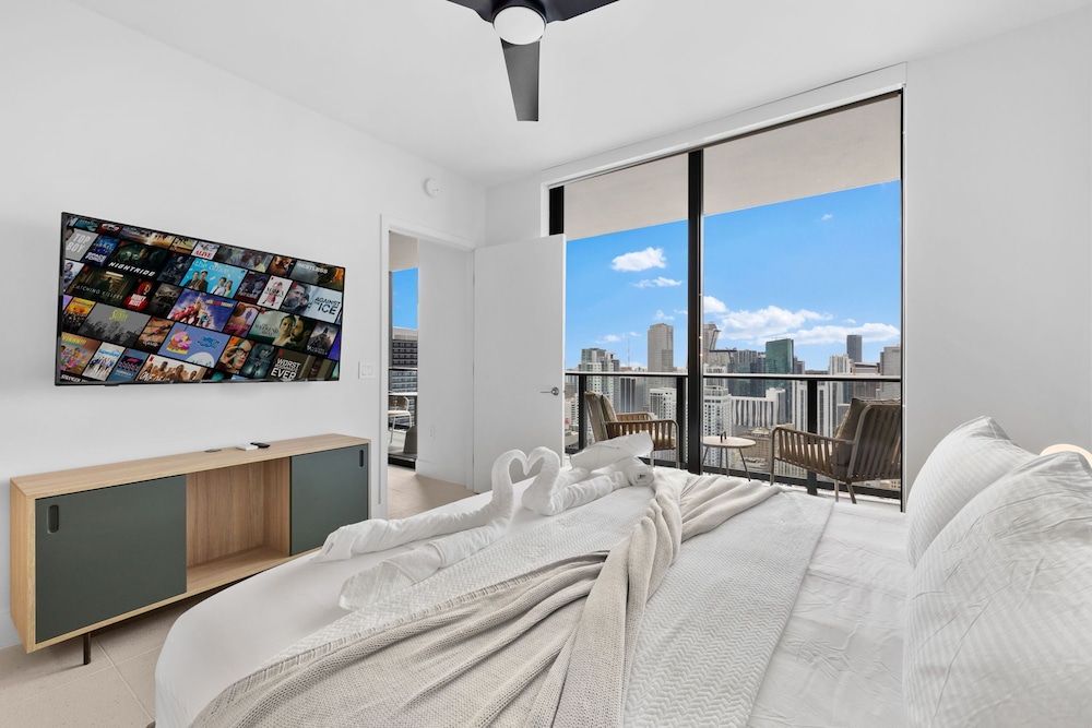 Luxury Apartment photo 2