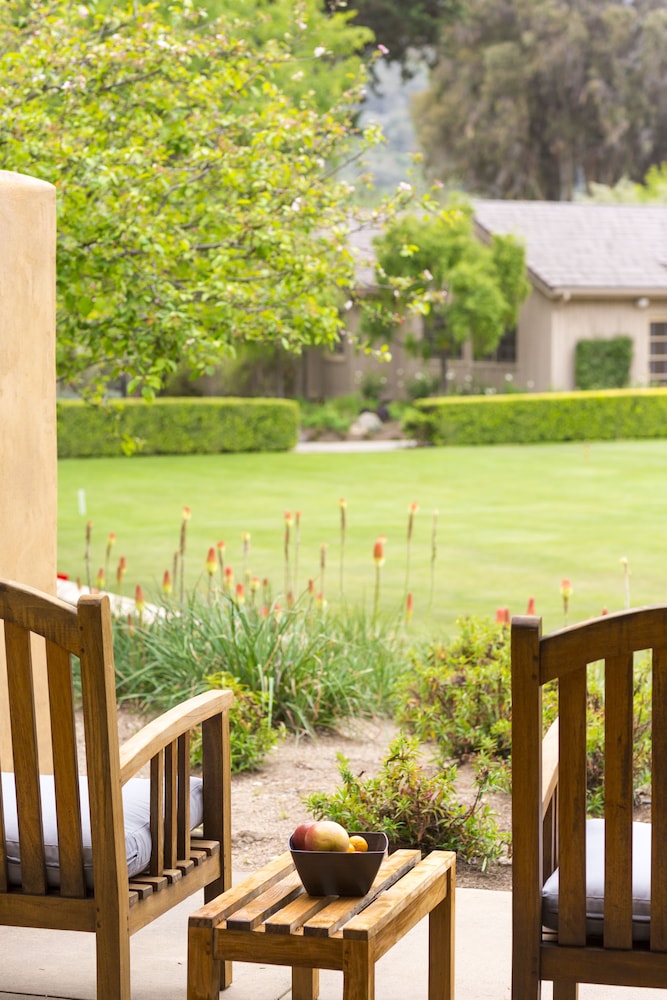 Luxury Croquet ADA, 1 King Bed photo 3