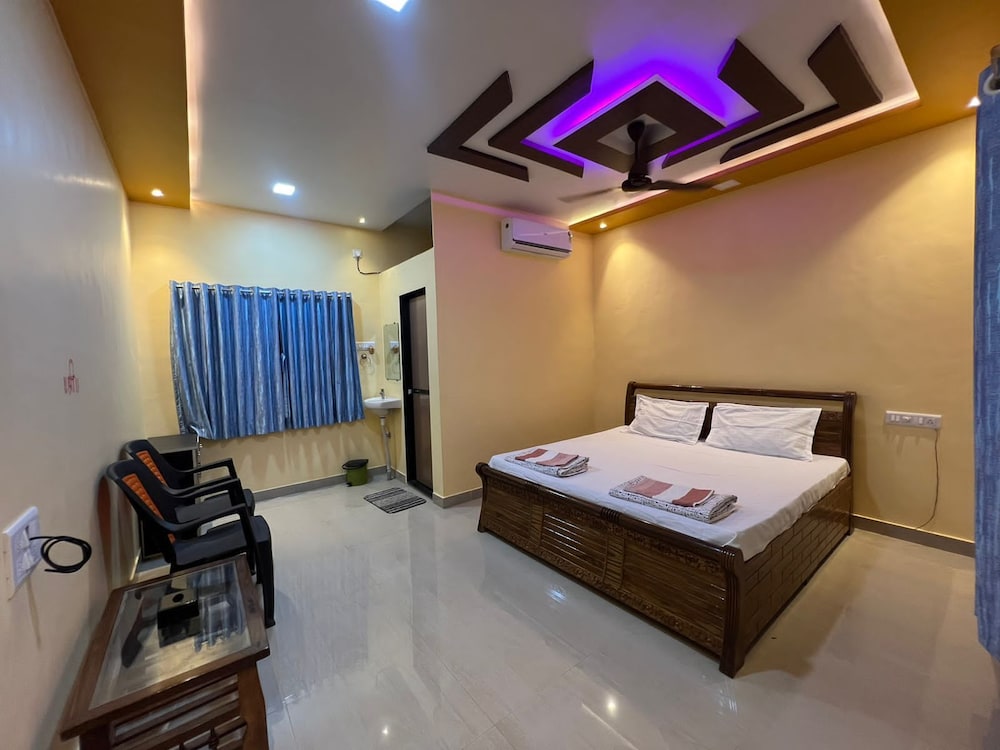 Basic Double Room photo 2