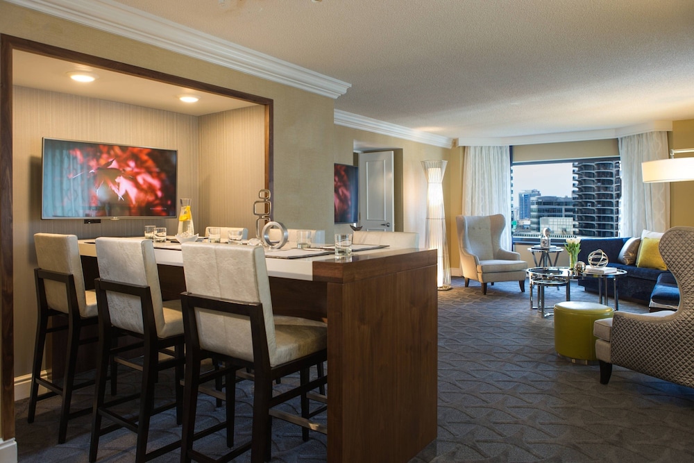 Suite, 1 Bedroom, River View - Photo 5