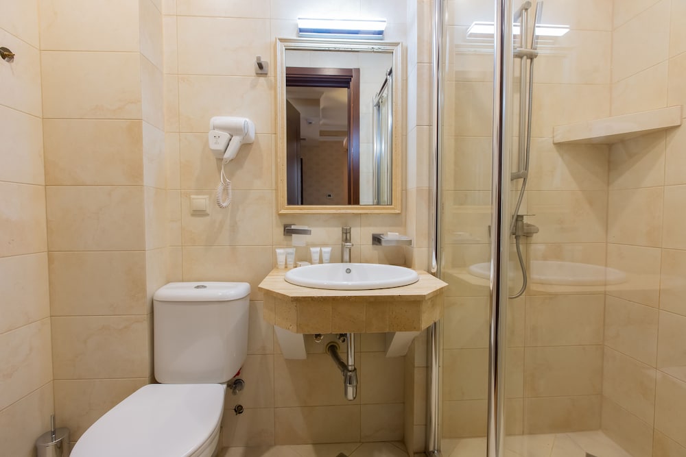 Standard Double Room (A / B Building) photo 3