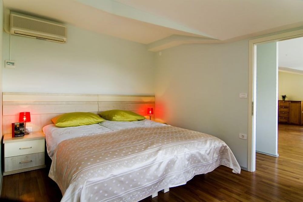 Apartment Smarnica photo 2