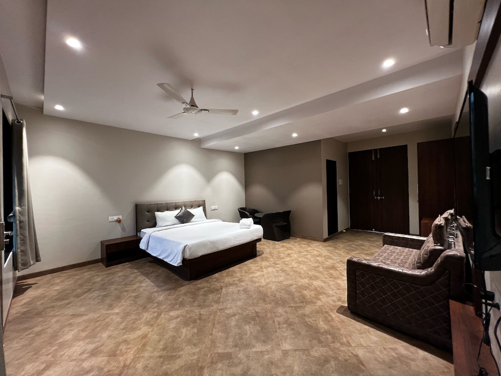 Club Room - Photo 2