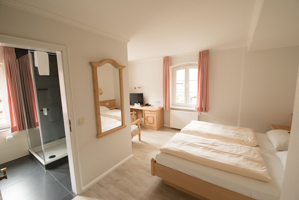 Double Room - Photo 3