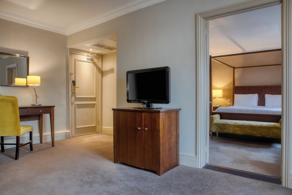 Deluxe Suite, 1 Double Bed - Photo 2