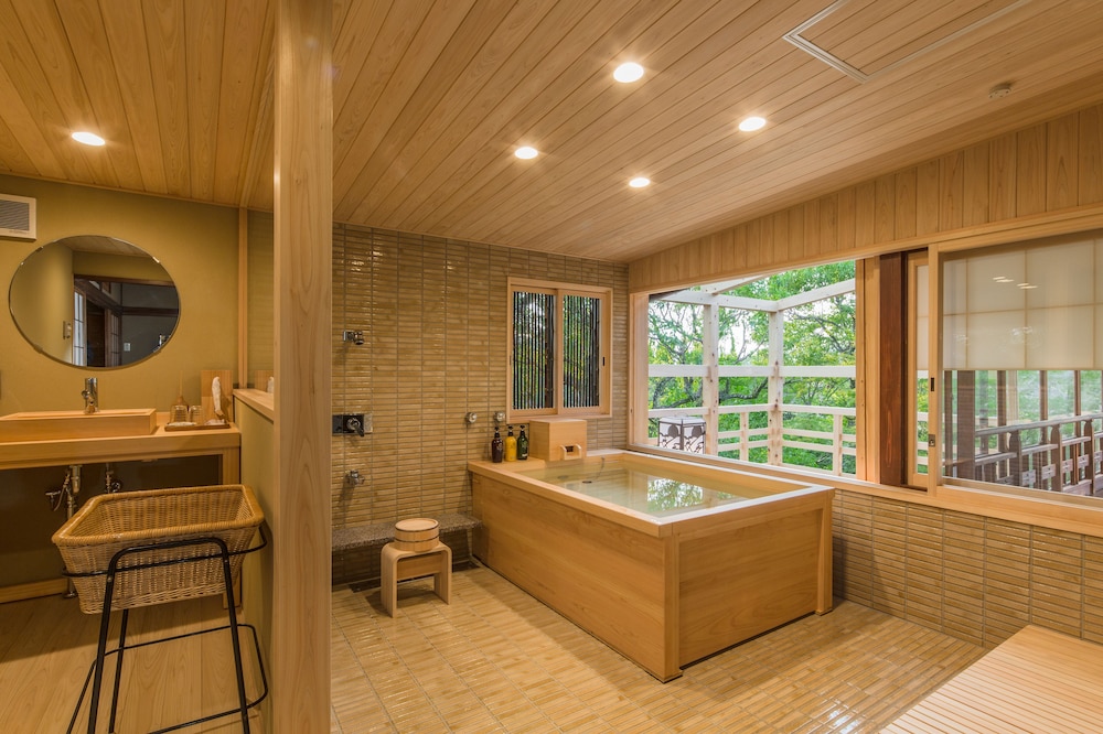 Premium Suite, Private Bathroom, Garden Area - Photo 9