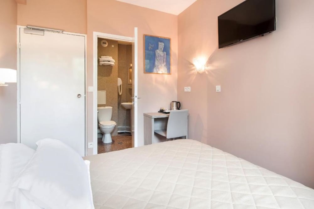 Single Room photo 2