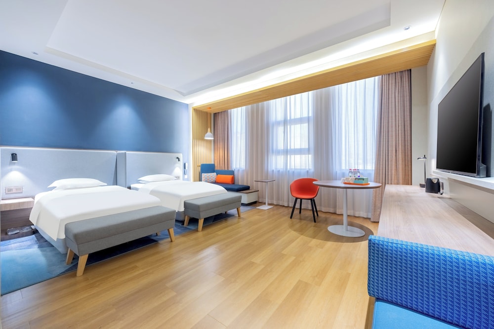 Standard Room, 2 Twin Beds (Extra Floor Space) - Photo 2