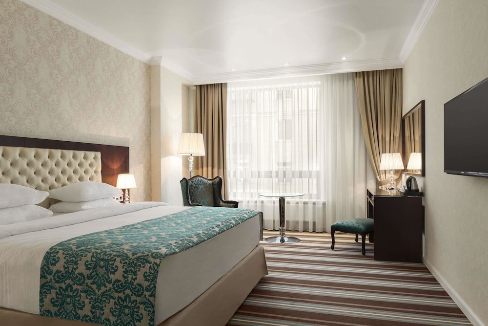 Deluxe Room, 1 King Bed