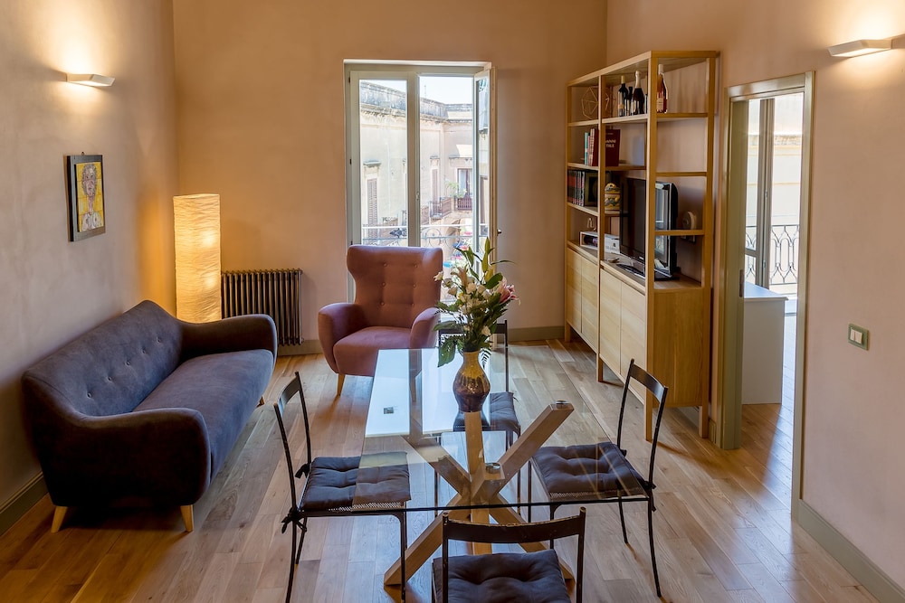 Comfort Suite, 2 Bedrooms, City View photo 1