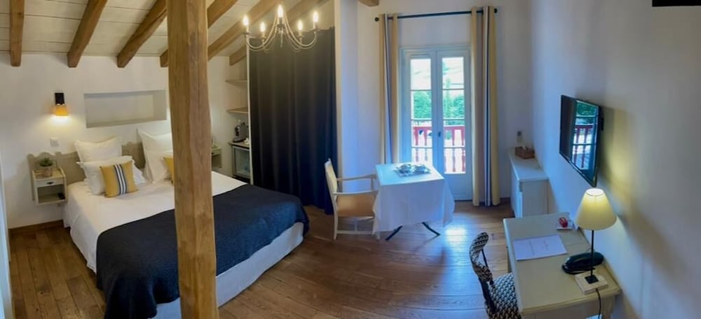 Comfort Room photo 1