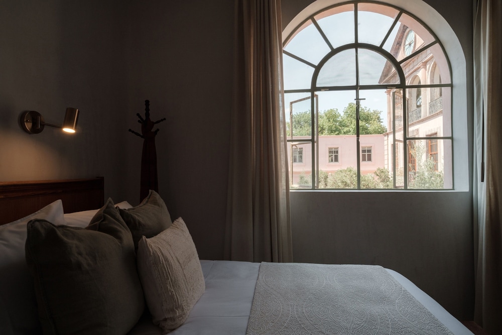 Standard Room, 2 Double Beds, Garden View - Photo 3
