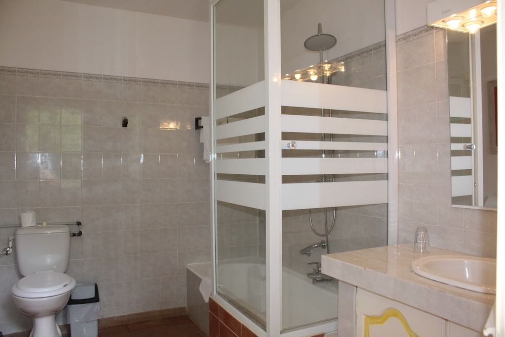 Room photo 2