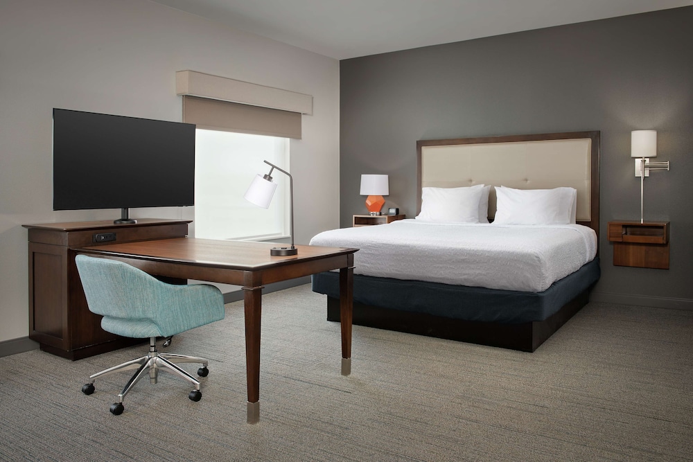 Suite, 1 King Bed, Non Smoking