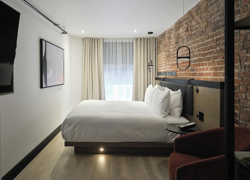 Room (Small)