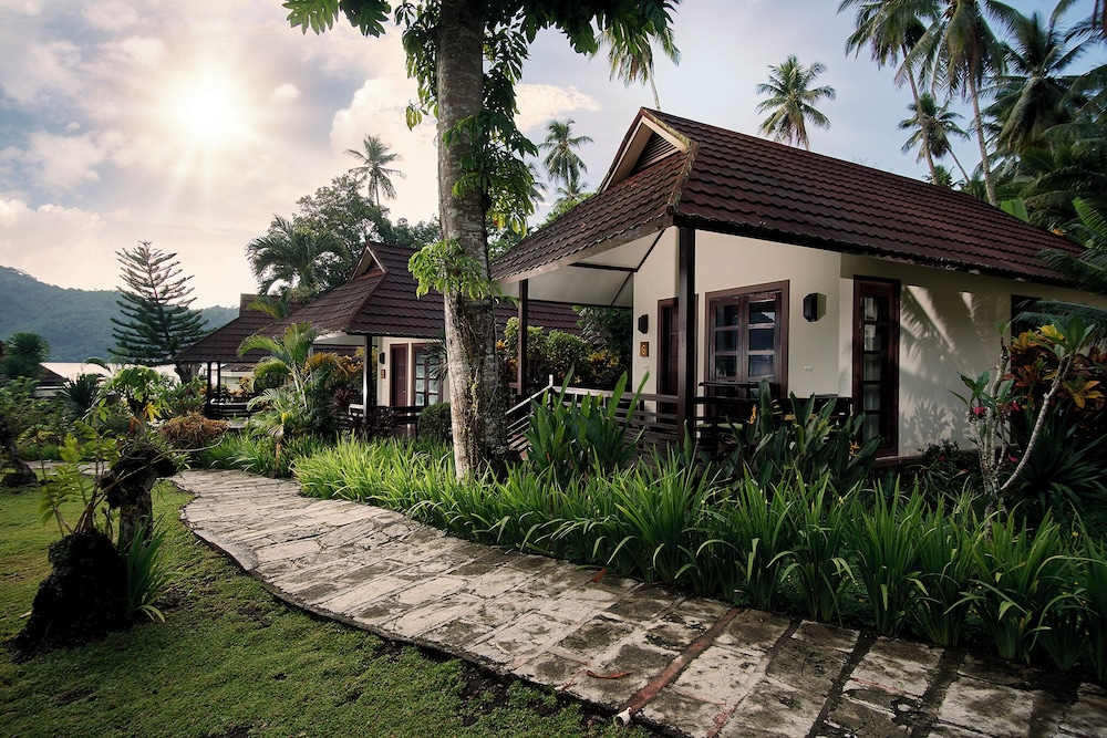 Garden View Villa Double or Twin photo 2