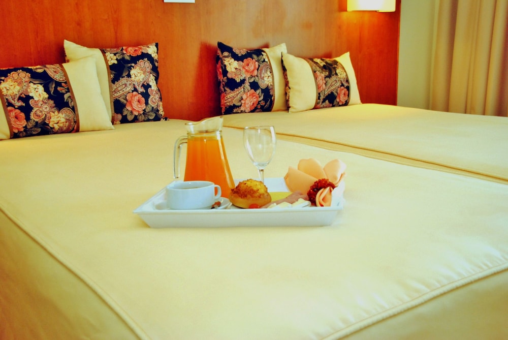 Romantic Room, Balcony