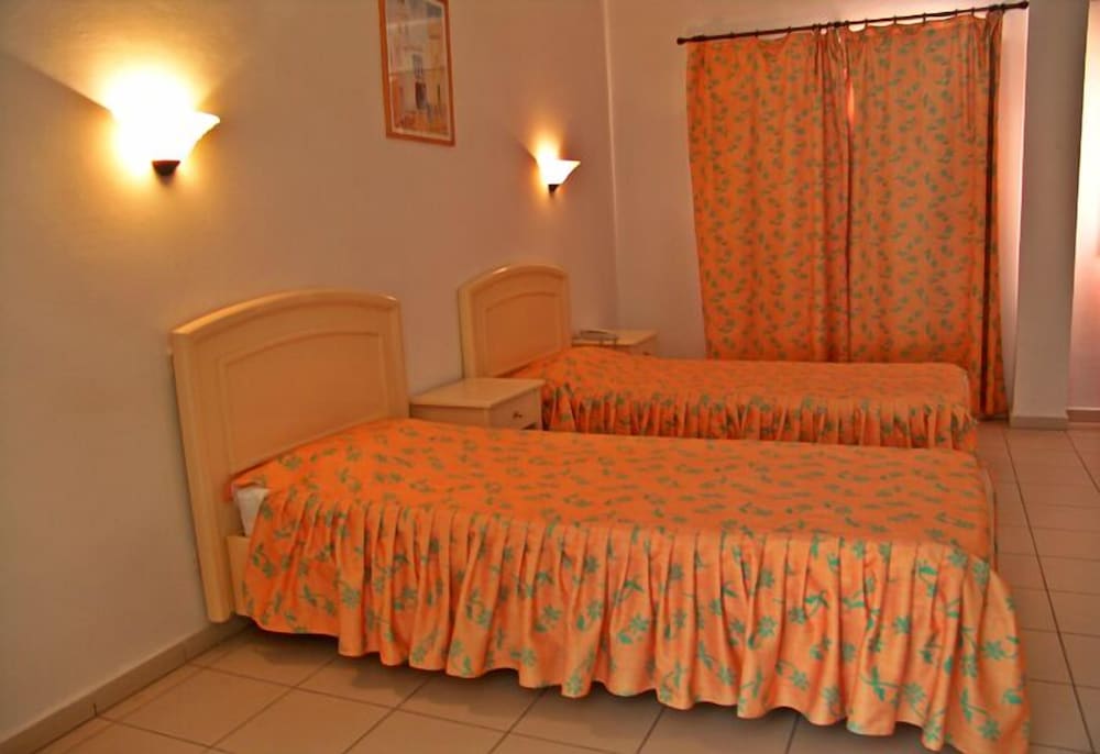 Standard Double or Twin Room photo 2
