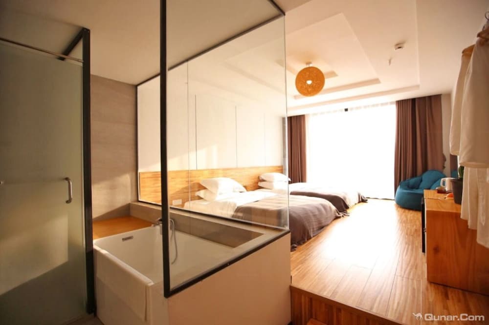 Tatami Twin Rom with Balcony