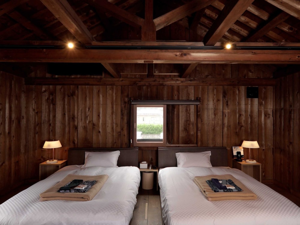 Premier Room